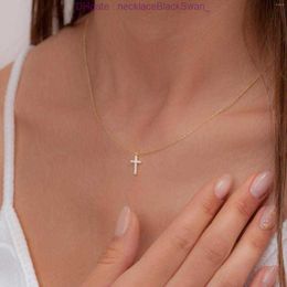 Pendentif Colliers Zircone Cubique Croix Collier18k Plaqué Or Superposition Bijoux Délicat Pour Les Femmes Bijoux Religieux Cadeau E3QU