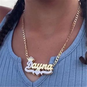 Hangerkettingen Aangepaste naamketting met kroon 18K dubbel verguld tweekleurig naamplaatje roestvrijstalen sieraden voor dames 230928