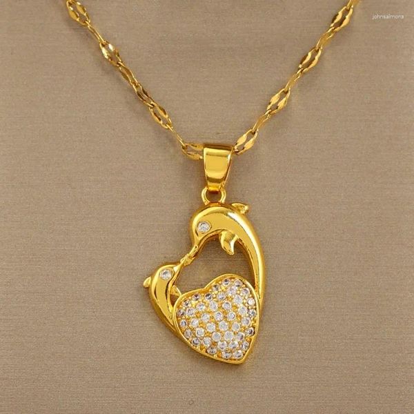 Collares colgantes Lindos Delfines Delfín Luxury Amor de lujo Cuerto para el corazón para mujeres Cadena de color de oro Joya del día de la madre