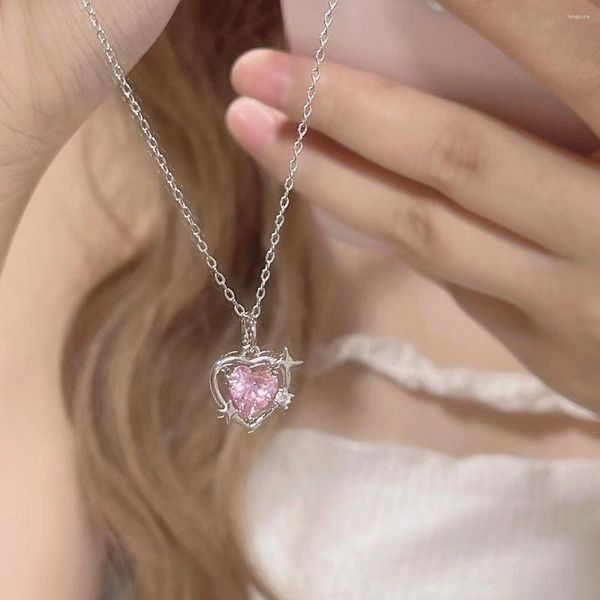 Les bijoux quotidiens vous rendent à la mode collier de coeur de zircon de diamant rose à la mode