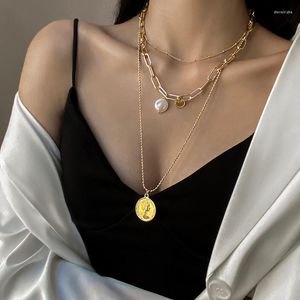 Pendentif Colliers DAVINI Multi Layer Coin Portrait Pendentifs Pour Femmes Golden Pear Long Chain Necklace Minimalist Design Jewelry MG262