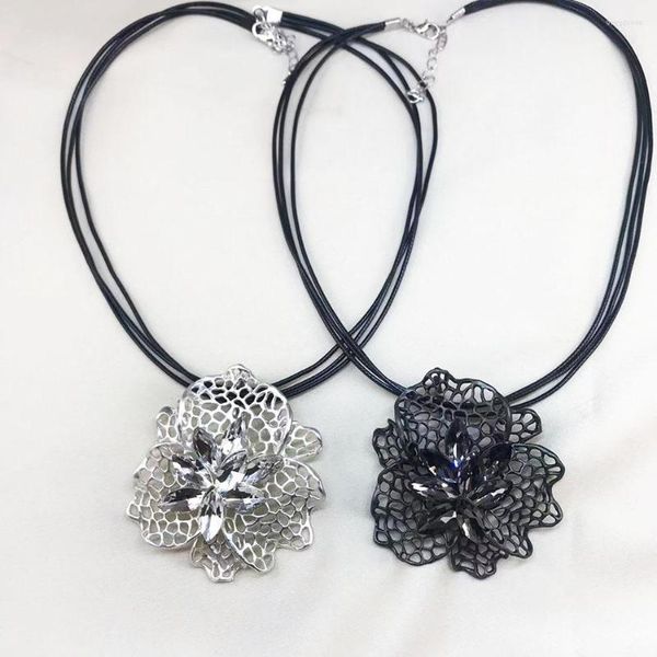 Collares pendientes diseño collar de flores grandes para mujer accesorio de joyería de diamantes de imitación con incrustaciones