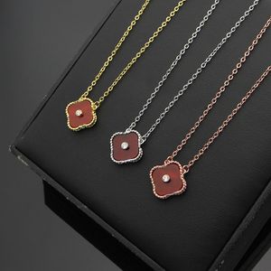 collares colgantes joyas de diseñador joyas de lujo Carta VC Collar de fritillary de cuatro hojas de un solo taladro con cadenas de textura dorada con embalaje original