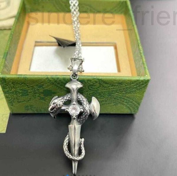 Colliers de pendentif Designer Nouveau serpent longue chaîne pour les femmes et les hommes Designer Sterling Cross Collier vintage bijoux de haute qualité DX0J