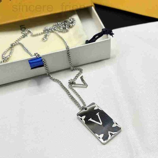 Colliers pendentifs Designer Silver TB 925 Collier CD FF G Lettre de luxe Bijoux de créateur en acier inoxydable Boutique Amour de haute qualité avec une marque correcte 8A7W