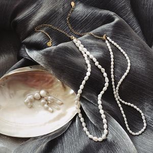 Hangende kettingen diy ketting accessoires handgemaakte natuurlijke zoetwater rijst parel ketting dames onregelmatig voor vrouwenspender