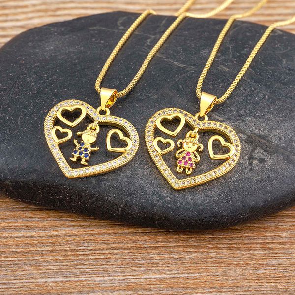 Collares pendientes Cámaras domo AIBEF Niño Niña Forma de corazón Cobre CZ Collar de mujer Color dorado Hijo e hija Colgante afortunado Día de la madre Crystal Jewe AA230428