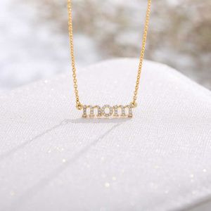 Hangende kettingen Dome Camera's Nieuwe Hot Sale Simple Mom Letter Zirkon Pendant ketting voor vrouwen Fashion Crystal Choker Jewelry Mother's Day Birthday B AA230428