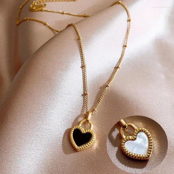 Colliers pendants Collier à double face noire en forme de cœur pour femmes Colliers de la chaîne de la mode