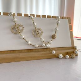 Pendentif Colliers Percer la Perle 18 Style En Gros De Luxe Marque De Luxe Double Letterchain Plaqué Crysatl Strass