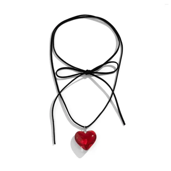 Pendentif Colliers Élégant Amour Femmes Collier Mode Coeur Coloré Ruby Cuir Corde De Luxe Fille Ami Cadeau Street Accessoires