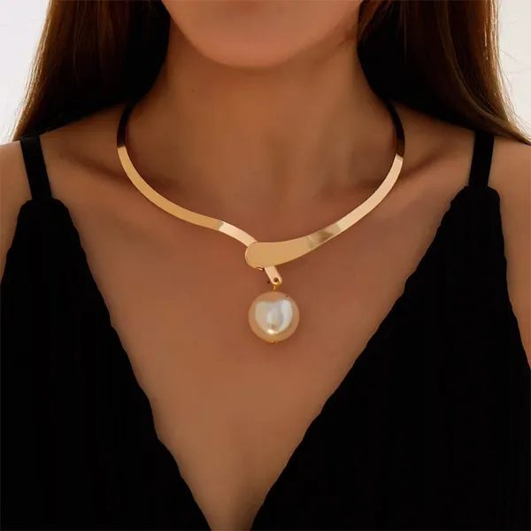 Collares colgantes elegante simple onda de agua collar de perlas para mujeres encantador gran metal geométrico declaración collar accesorios de joyería