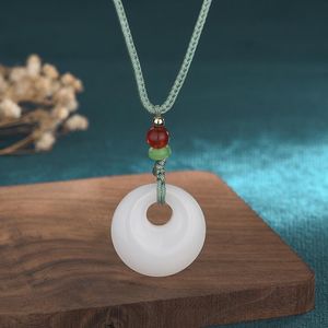 Hanger kettingen etnische stijl accessoires imitatie hetian jade voor mannen en vrouwen sieraden handgemaakte lanyard gevlochten touw mascottendant