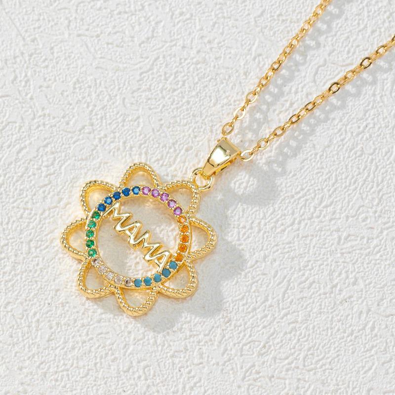 Pendant Necklaces Europe And America Fashion Mother's Day Mom Necklace Colorful Heart Butterfly Exquisite Collarbone Chain Anniversary Charm