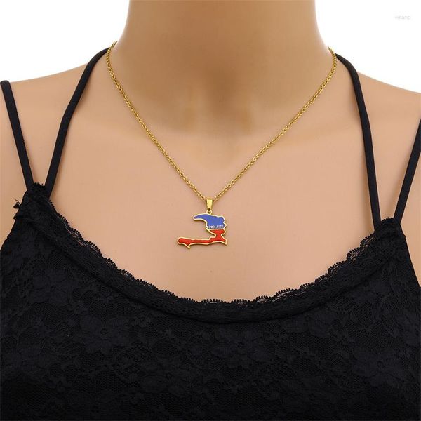 Collares colgantes Europa y los Estados Unidos Acero inoxidable Goteando Aceite Haití Mapa Collar para hombres Mujeres Amantes