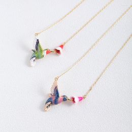 Hanger kettingen Europese en Amerikaanse handgeschilderde emailglazuur driedimensionale realistische schattige schattige kolibrige bloem ketting sleutelbeen