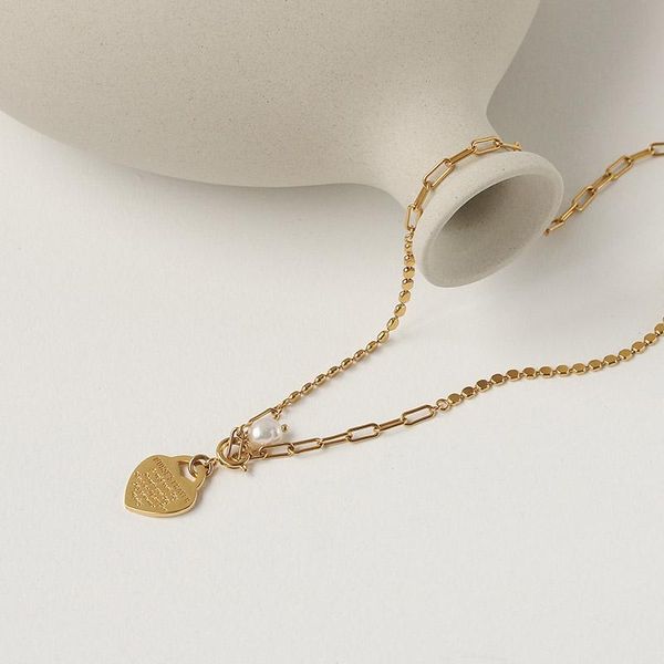 Colliers pendants Européens et américains en forme de cœur Natural Perle Clavicule Collier Fashion Tempera Copper Gold-plaqué