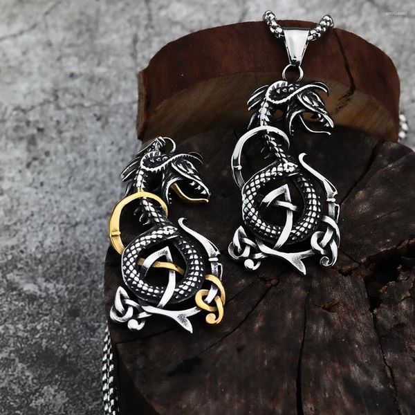 Collares colgantes de estilo europeo y americano de moda Viking Dragon Dragón Regalos de acero de titanio para hombres con forma de dragón Joyas de acero