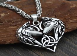 Hangende kettingen Prachtige metalen snijwerk religieuze Keltische knoop liefde paar sieraden neklacependant8264353