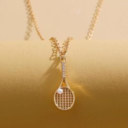 Hangende kettingen prachtige parel tennisracket ketting voor vrouwen meisjes zirkon racquet charme sleutelbeen keten juwelen accessoires cadeaus 2023