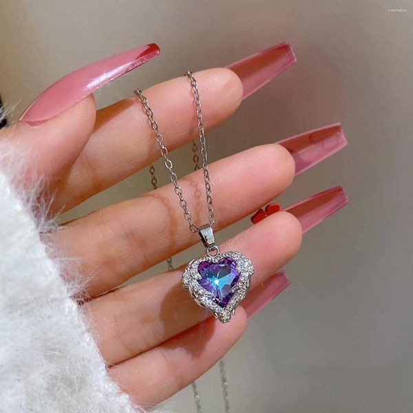 Collares colgantes Fanyin 2024 Collar de metal de corazón oceánico Alto lujo de cristal accesorios de moda Accesorios de collar Regalo de San Valentín