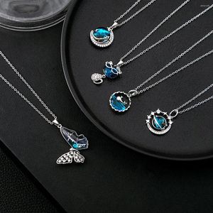 Pendentif Colliers Mode Asymétrique Couleur Argent Papillon Bleu Résine Collier Pour Femmes Femme Ras Du Cou Cadeau D'anniversaire Accessoires Esthétique