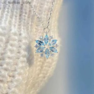 Colliers de pendentif Collier de cou fleur de fleur de neige bleu pour femmes Festival de fête cadeau de la fête du Nouvel An sur les femmes