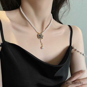 Pendentif Colliers Mode camélia blanc rose collier lumière luxe niche perle dames petite douce rose douce fleur clavicule chaîne pendentif cadeau R230728