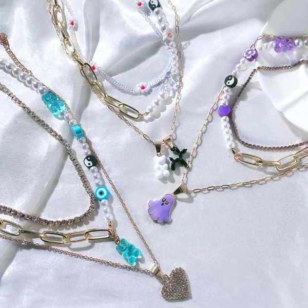 Colliers pendants Collier de perle de résine colorée Collier perle pour femmes Colliers multicouches d'asymétrie dorée
