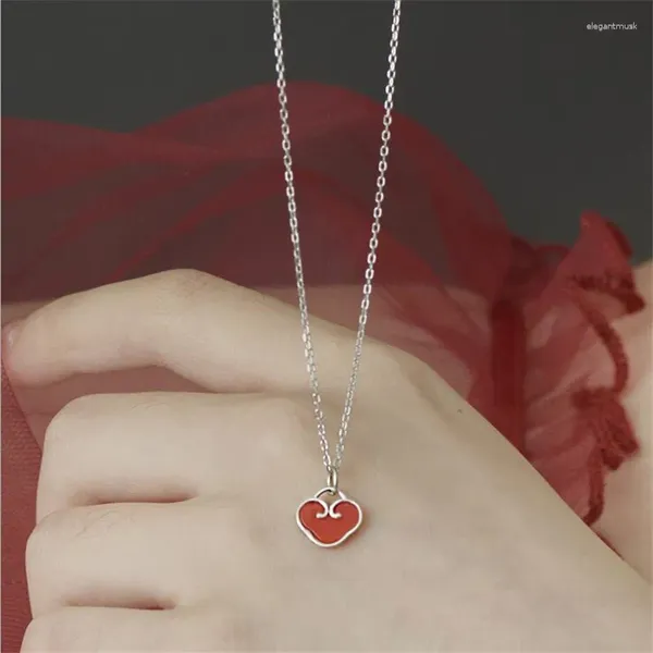 Collares colgantes Moda Creativa Mascota Red Long Life Lock Lindo Pequeño Lucky Heart Silver Plateado Joyería Estilo Chino N019