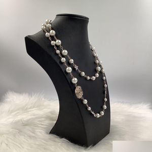 Collares colgantes Diseñador de moda Collar Joyería de lujo Suéter largo Estilo clásico Cadenas de estrellas Elegante Cadena de perlas Doble letra L Dhu4R