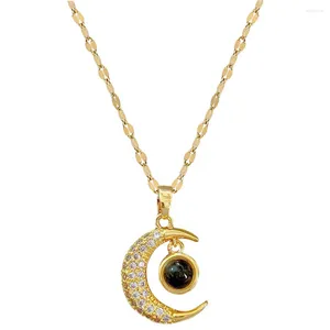 Pendentif Colliers Mode Élégant Lune Zircon Projection Collier Chaîne En Acier Inoxydable Je T'aime Cent Langues Creative Couple Bijoux