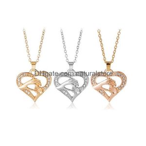 Pendentif Colliers Mode Main Dans Maman Cristal Amour Coeur Forme Or Sier Chaînes Pour Femmes Fête Des Mères Bijoux Cadeau Drop Delivery Pend Dhtfi