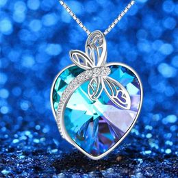 Pendentif Colliers De Mode En Forme De Coeur Saphir Cristal Incrusté De Luxe Collier Femelle Insecte Libellule Bijoux Anniversaire Cadeau G220524