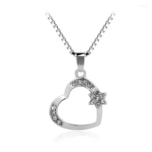 Pendentif Colliers Mode Coeur Creux Pour Femmes Strass Collier Charme Cristal Fleur Décoration Saint Valentin Cadeau