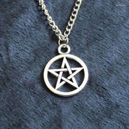 Pendentif Colliers Mode Pentagramme inversé Symbole satanique Vintage Style gothique Grand Collier Unisexe Amulette Bijoux Halloween Cadeau