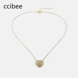 Collares pendientes Joyería de moda 2023 Temperamento de circón simple Corazón personalizado 18K Chapado en oro Exquisito collar versátil para mujer