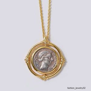 Colliers pendentiels bijoux de mode solide sculptée ancienne collier de monnaie romaine Placing Gold Boutique Cadeau en gros
