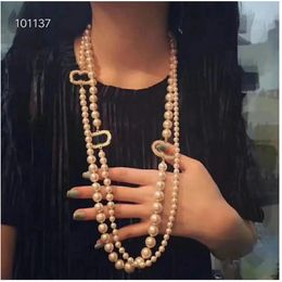 Pendentif Colliers Mode Long Perle Colliers pour Femmes Hommes Fête Amoureux De Mariage Cadeau Mariée Canal Collier Designer Bijoux