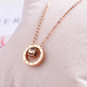 Pendentif Colliers Mode Chanceux Perle Chiffres Romains Titane Acier Clavicule Pour Femmes À La Mode Élégant Parti Bijoux FemellePendant