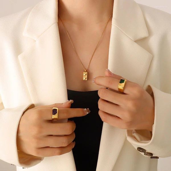 Collares colgantes Moda Minimalista Geométrico Cuadrado Collar de acero inoxidable Titanio Color de oro Cubo Regalos de joyería a prueba de agua