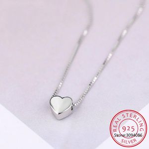 Collares pendientes Moda minimalista Collar en forma de corazón liso S925 Plata esterlina Encanto lindo para mujeres