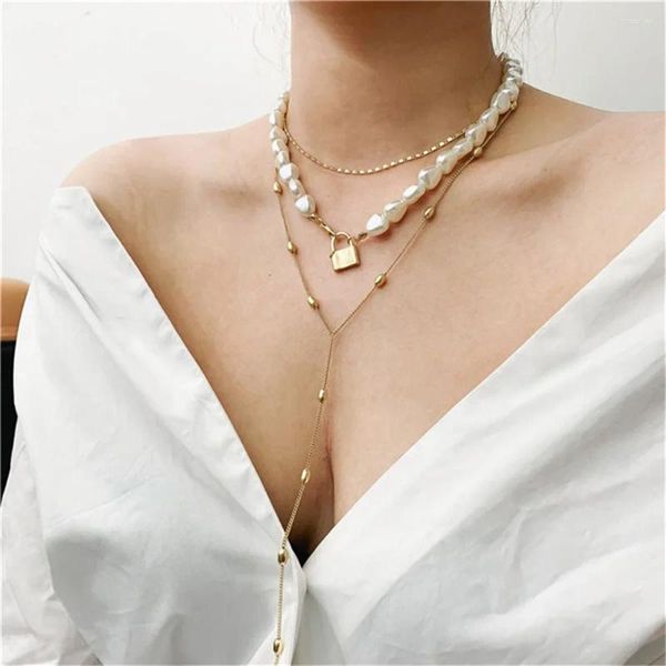 Collares colgantes Moda Multinivel Geométrico Chapado en oro Cadena de perlas de imitación Collar de bloqueo para mujeres Mujer Collar vintage Regalo de joyería