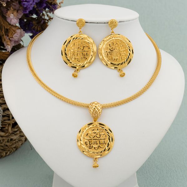 Pendentif Colliers De Mode Collier Boucles D'oreilles pour Femmes Tête De Lion Africain Ensemble De Bijoux Dubaï Plaqué Or 18K Accessoires De Fête De Mariage 230506