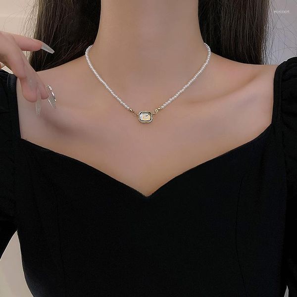 Colliers pendentiels Collier de perles de mode Personnalité bijoux pour femmes Tempérament diamant de diamant Luxury Luxury Clicule polyvalente chaîne