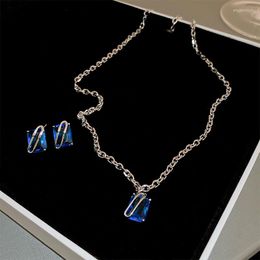 Hanger kettingen Fashion Pin Blue Crystal Square ketting voor vrouwen Hip Hop Collarbone Metal Chain Choker Clavicle Neck Sieraden 2023