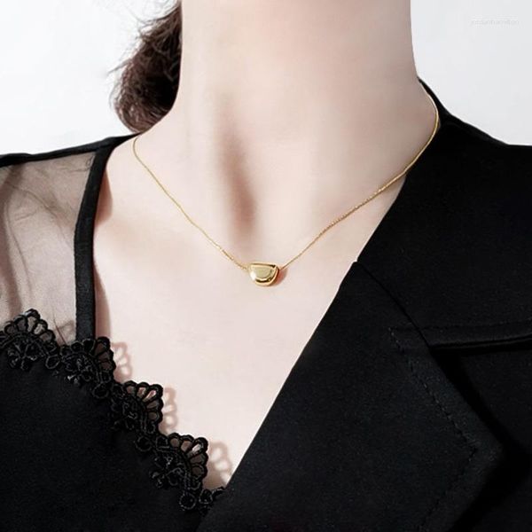 Pendentif Colliers Mode Collier Court Avec Pois Bijoux Accessoires De Luxe En Acier Au Titane Pour Les Femmes