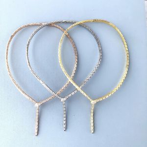 Collares pendientes Estilo de moda Ajustes de collar estrecho Circón checo completo Chapado en oro Serpiente Serpiente Cena en forma de serpiente Escote 230818