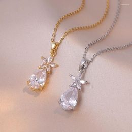 Colliers pendentifs Fashion Vintage Zircon Flower Drop pour les femmes Classic en acier inoxydable accessoires Accessoires Cadeaux Amateur