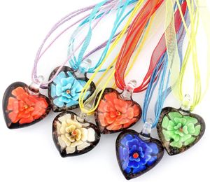 Pendentif Colliers Mode En Gros Lots 6 pcs À La Main Murano Murano Verre Couleur Mixte À L'intérieur Rouge Fleur Pendentifs Cordons De Soie Collier